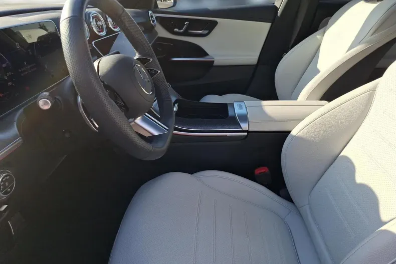 Mercedes-Benz C din 2025 cu 13.220 km - oferta MER195392 - foto 16