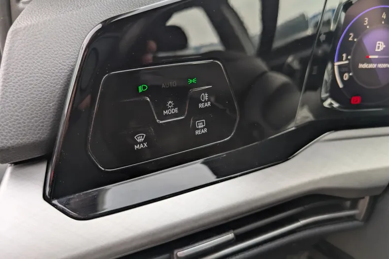 Volkswagen Golf din 2021 cu 132.543 km - oferta VOL195393 - foto 15