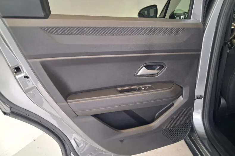 Dacia Bigster din 2025 cu 18.619 km - oferta DAC195395 - foto 13