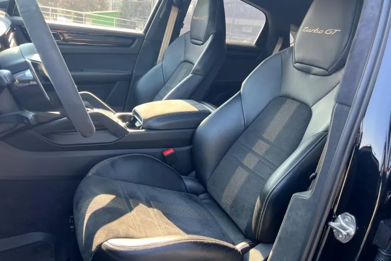 Porsche Cayenne Coupe din 2021 cu 39.500 km - oferta POR195398 - foto 7
