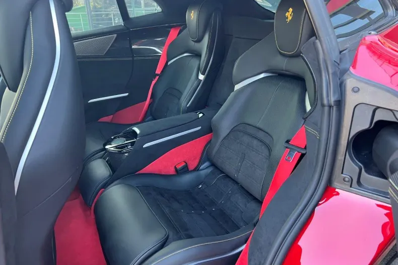 Ferrari Purosangue din 2025 cu 274 km - oferta FER195399 - foto 7