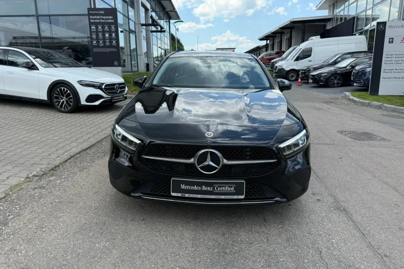Mercedes-Benz A 220 (Clasa A) din 2024 cu 6.400 km - oferta MER195403 - foto 19