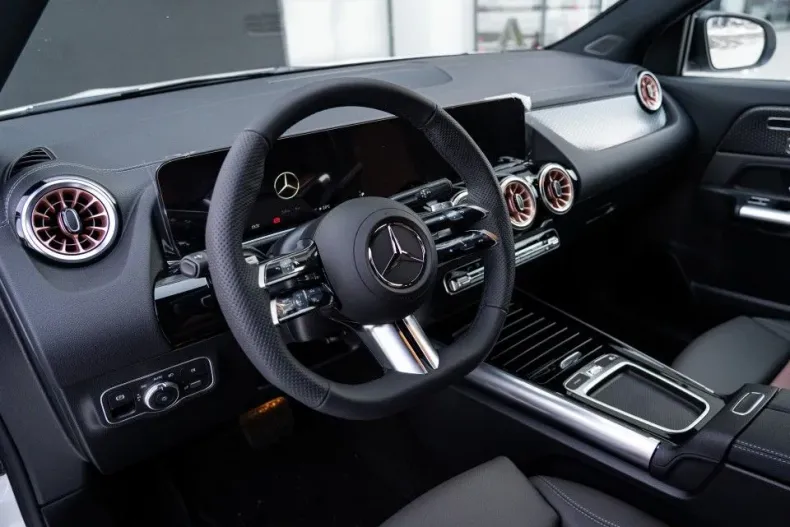 Mercedes-Benz EQA din 2025 cu 6.000 km - oferta MER195405 - foto 7