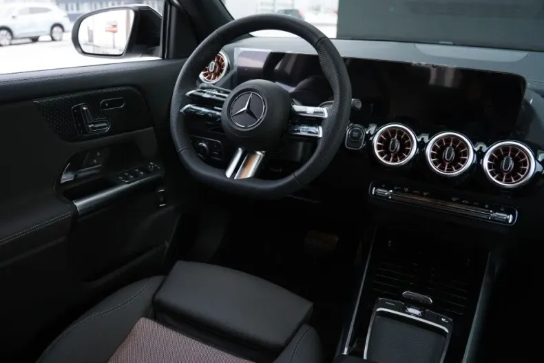 Mercedes-Benz EQA din 2025 cu 6.000 km - oferta MER195405 - foto 15