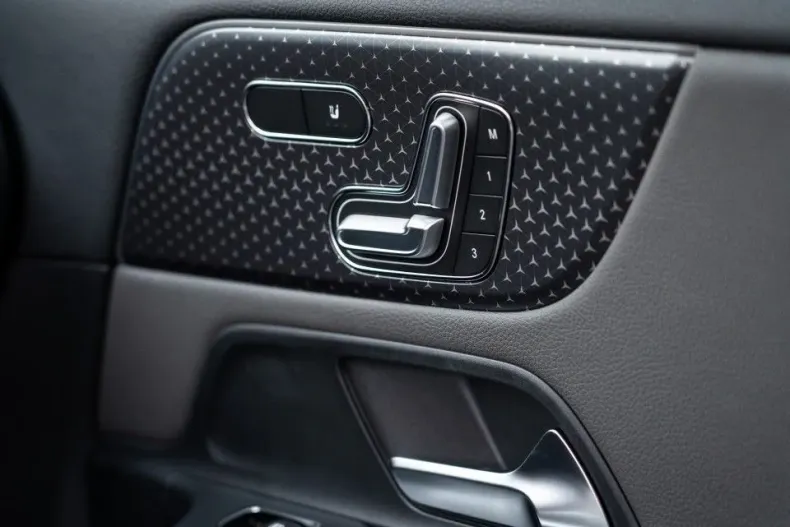 Mercedes-Benz EQA din 2025 cu 6.000 km - oferta MER195405 - foto 23