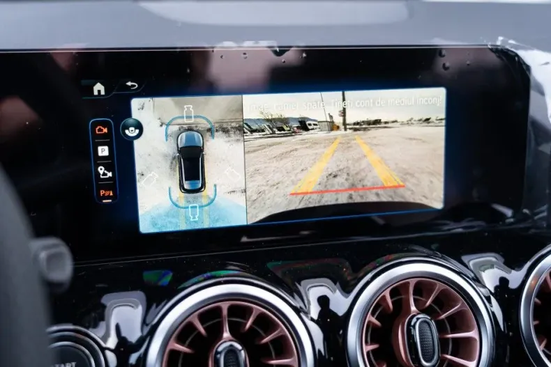 Mercedes-Benz EQA din 2025 cu 6.000 km - oferta MER195405 - foto 27