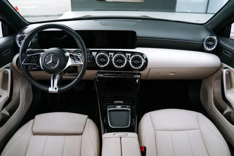 Mercedes-Benz A 180 (Clasa A) din 2025 cu 27.900 km - oferta MER195408 - foto 12