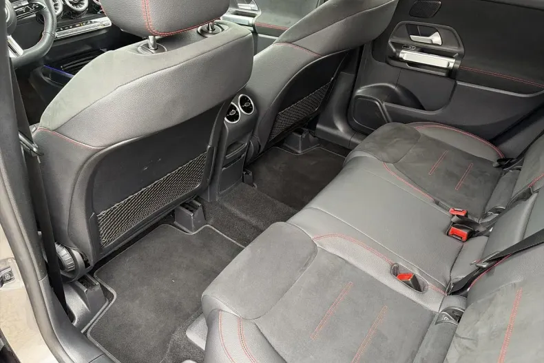 Mercedes-Benz GLB din 2025 cu 12.400 km - oferta MER195420 - foto 10