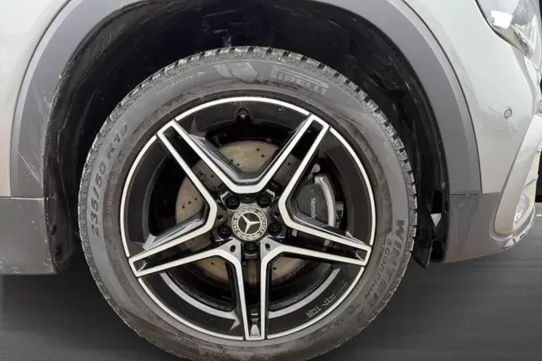 Mercedes-Benz GLB din 2025 cu 12.400 km - oferta MER195420 - foto 13