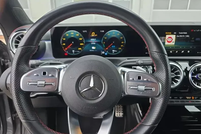 Mercedes-Benz CLA 250 (Clasa CLA) din 2023 cu 28.000 km - oferta MER195425 - foto 10