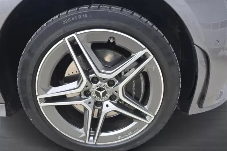 Mercedes-Benz CLA 250 (Clasa CLA) din 2023 cu 28.000 km - oferta MER195425 - foto 15