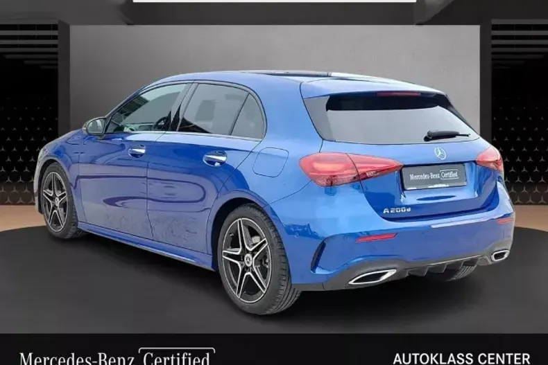 Mercedes-Benz A 200 (Clasa A) din 2024 cu 11.000 km - oferta MER195426 - foto 3