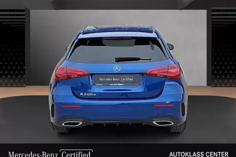 Mercedes-Benz A 200 (Clasa A) din 2024 cu 11.000 km - oferta MER195426 - foto 4