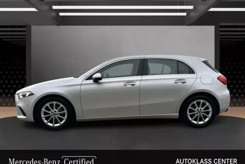 Mercedes-Benz A 180 (Clasa A) din 2022 cu 48.000 km - oferta MER195427 - foto 2