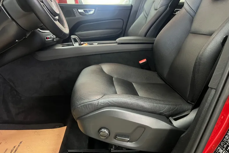 Volvo XC60 din 2021 cu 95.000 km - oferta VOL195428 - foto 23