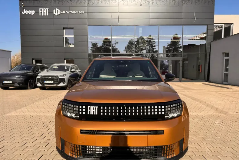 Fiat Grande Panda din 2025 cu 10 km - oferta FIA195430 - foto 2