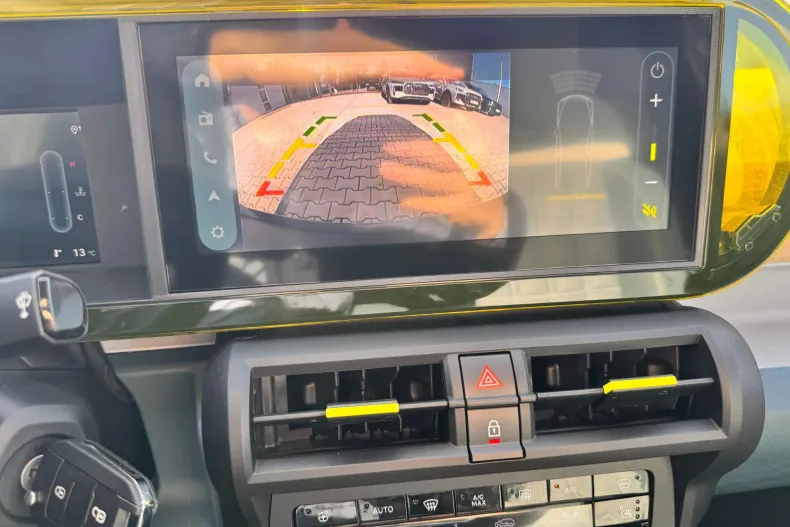 Fiat Grande Panda din 2025 cu 10 km - oferta FIA195430 - foto 6