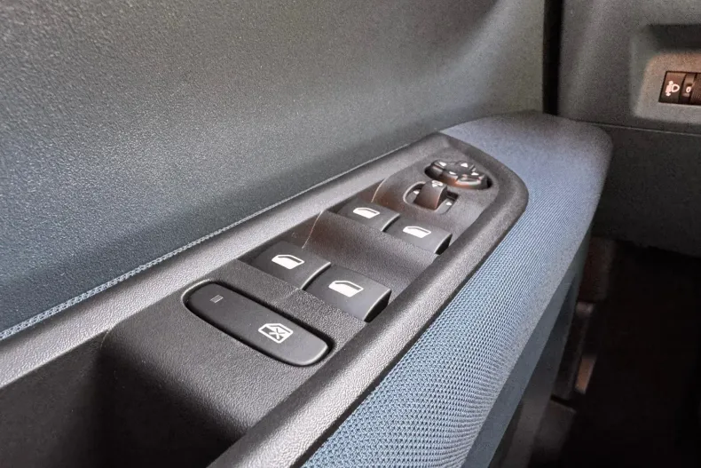 Fiat Grande Panda din 2025 cu 10 km - oferta FIA195430 - foto 7