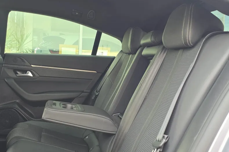 Peugeot 508 din 2023 cu 69.767 km - oferta PEU195445 - foto 15