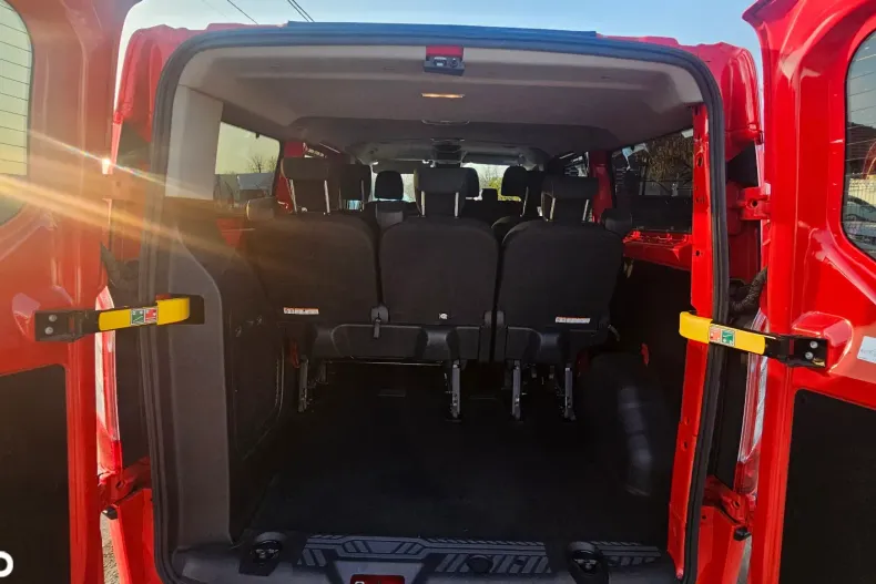 Ford Transit Custom din 2021 cu 127.000 km - oferta FOR195453 - foto 8