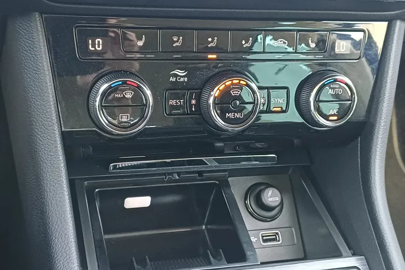 Skoda Superb din 2020 cu 126.620 km - oferta SKO195454 - foto 26