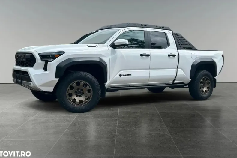 Toyota Tacoma din 2025 cu 7.500 km - oferta TOY195456 - foto 1