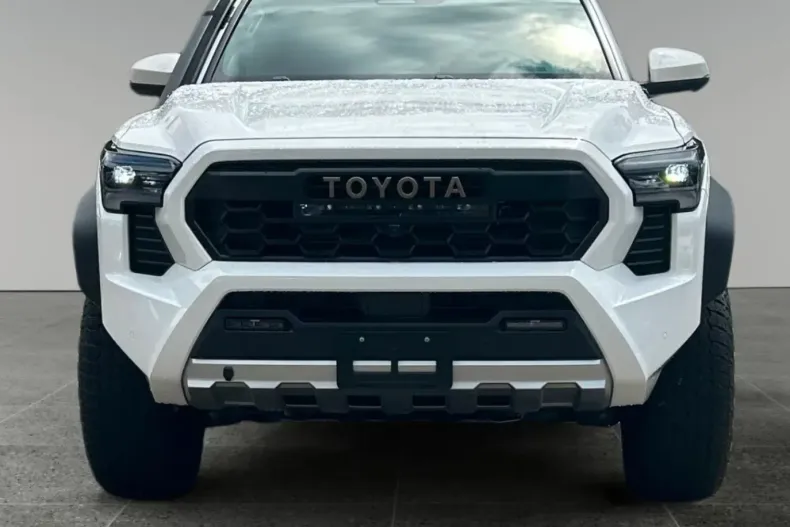 Toyota Tacoma din 2025 cu 7.500 km - oferta TOY195456 - foto 8