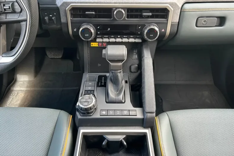 Toyota Tacoma din 2025 cu 7.500 km - oferta TOY195456 - foto 11