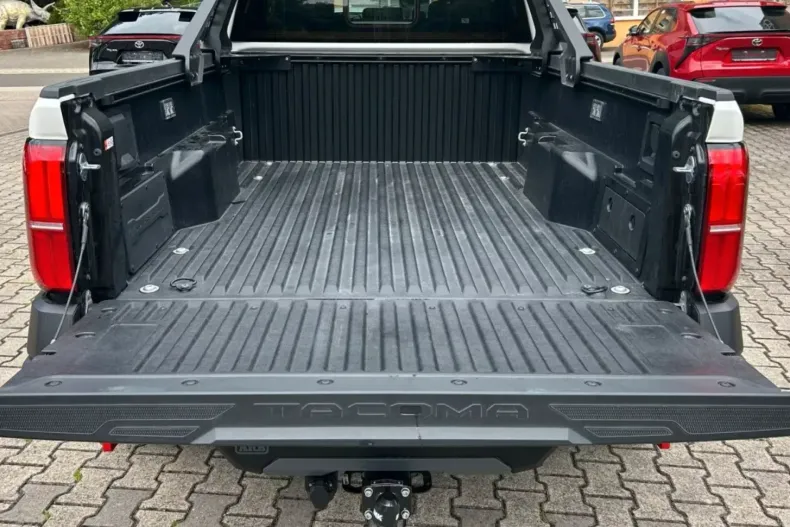 Toyota Tacoma din 2025 cu 7.500 km - oferta TOY195456 - foto 22