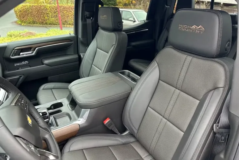 Chevrolet Silverado din 2025 cu 12.000 km - oferta CHE195457 - foto 23