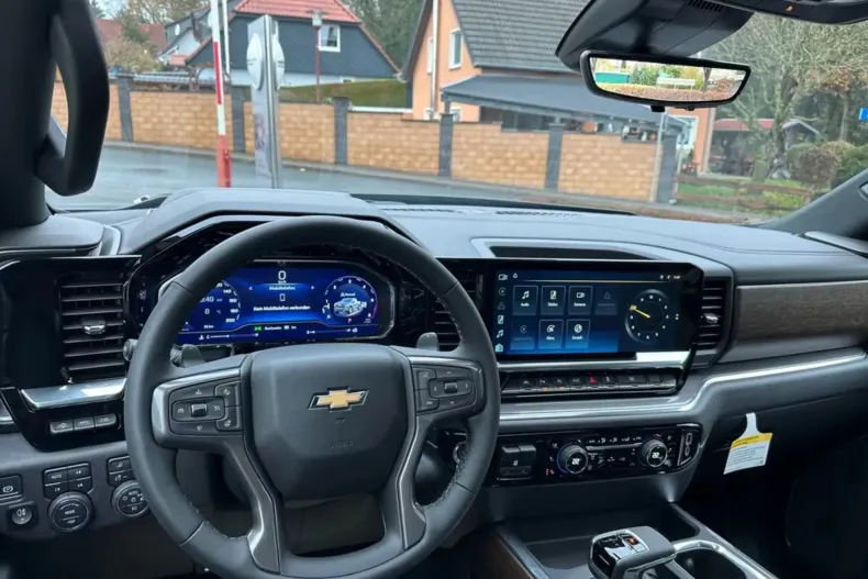 Chevrolet Silverado din 2025 cu 12.000 km - oferta CHE195457 - foto 27