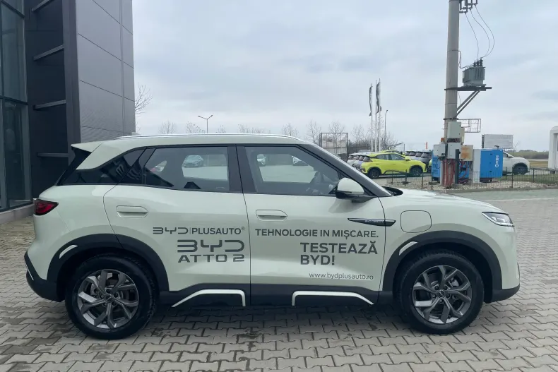 BYD ATTO 2 din 2025 cu 3.000 km - oferta BYD195475 - foto 8