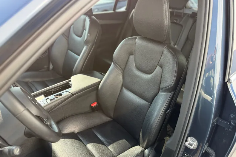 Volvo XC90 din 2022 cu 161.482 km - oferta VOL195478 - foto 9