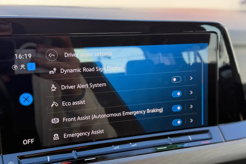 Volkswagen Golf din 2022 cu 155.070 km - oferta VOL195479 - foto 24