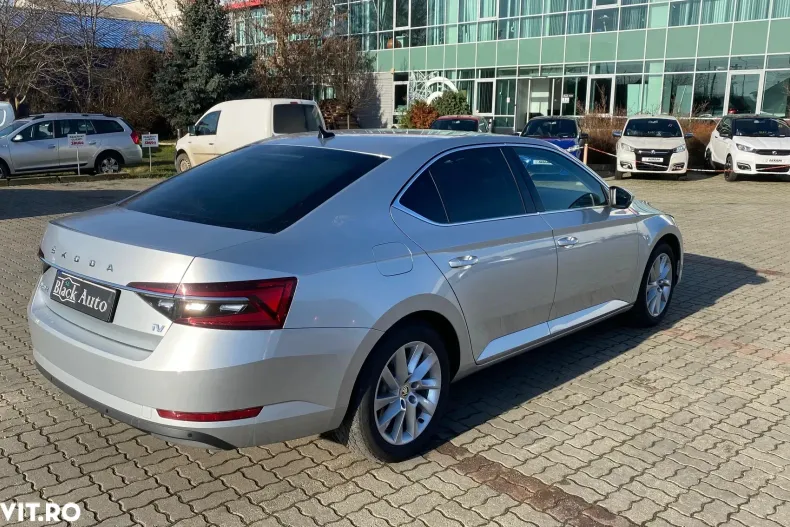 Skoda Superb din 2020 cu 123.266 km - oferta SKO195483 - foto 4