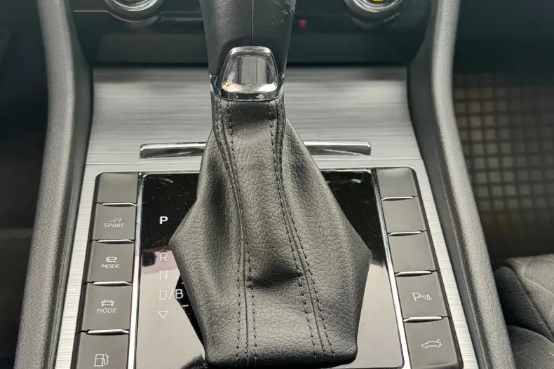 Skoda Superb din 2020 cu 123.266 km - oferta SKO195483 - foto 25