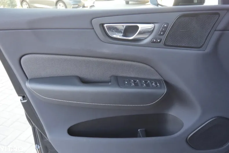 Volvo XC60 din 2021 cu 104.784 km - oferta VOL195501 - foto 15