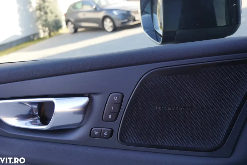 Volvo XC60 din 2021 cu 104.784 km - oferta VOL195501 - foto 16