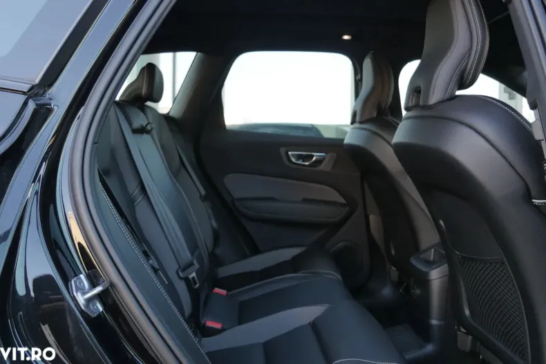 Volvo XC60 din 2021 cu 104.784 km - oferta VOL195501 - foto 24