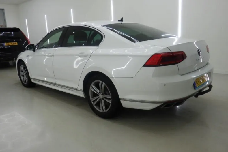 Volkswagen Passat din 2020 cu 157.357 km - oferta VOL195503 - foto 4