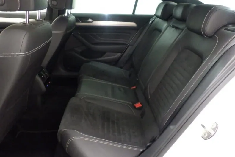Volkswagen Passat din 2020 cu 157.357 km - oferta VOL195503 - foto 7