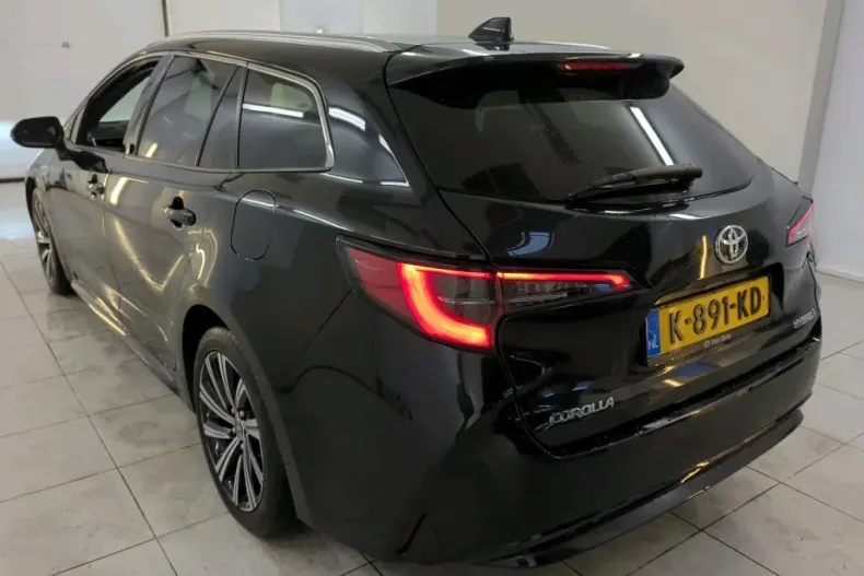 Toyota Corolla din 2021 cu 145.139 km - oferta TOY195504 - foto 4