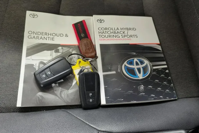 Toyota Corolla din 2021 cu 145.139 km - oferta TOY195504 - foto 11