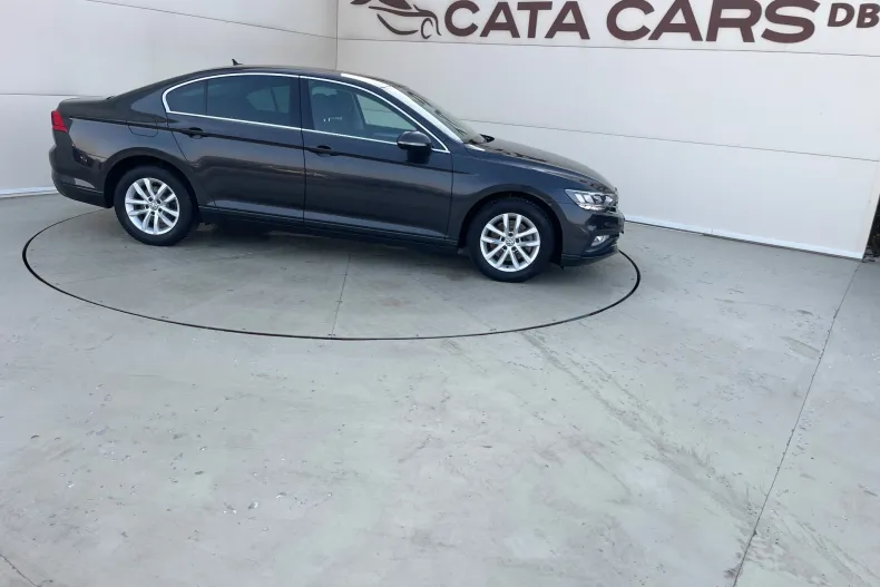 Volkswagen Passat din 2020 cu 132.000 km - oferta VOL195508 - foto 19