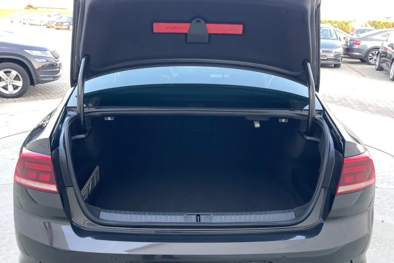 Volkswagen Passat din 2020 cu 132.000 km - oferta VOL195508 - foto 26