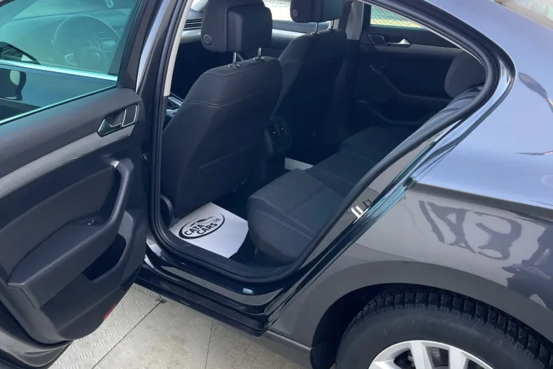 Volkswagen Passat din 2020 cu 132.000 km - oferta VOL195508 - foto 27