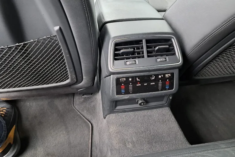 Audi A6 din 2020 cu 72.654 km - oferta AUD195509 - foto 8