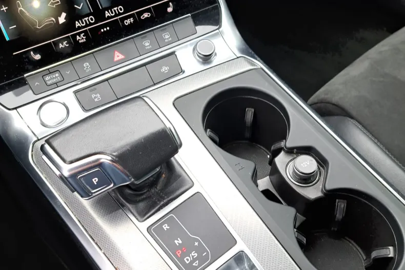 Audi A6 din 2020 cu 72.654 km - oferta AUD195509 - foto 12