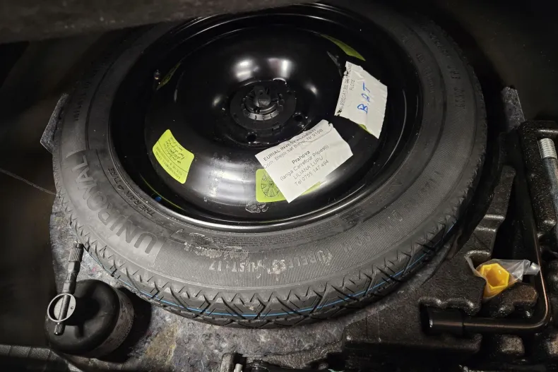 Peugeot 2008 din 2021 cu 92.146 km - oferta PEU195515 - foto 12