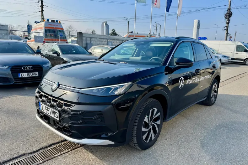 Volkswagen T-Roc din 2025 cu 1.450 km - oferta VOL195522 - foto 2
